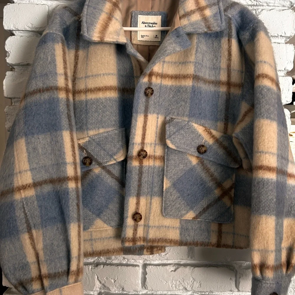 Abercrombie & Fitch Light Blue and Cream Jacket - Picture 1 of 2